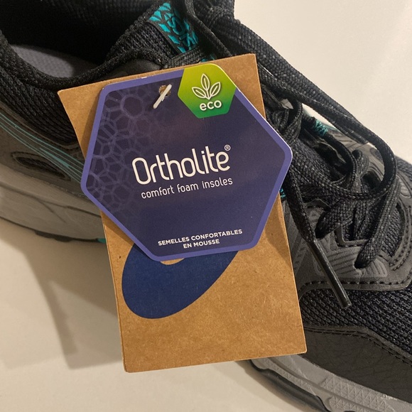 😍NWT😍ASICS SNEAKERS - Picture 3 of 7